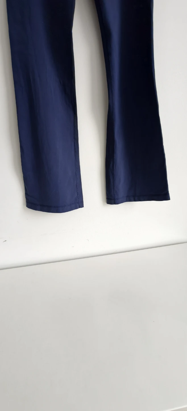 Lululemon Navy Bootcut Yoga Pants - photo 4