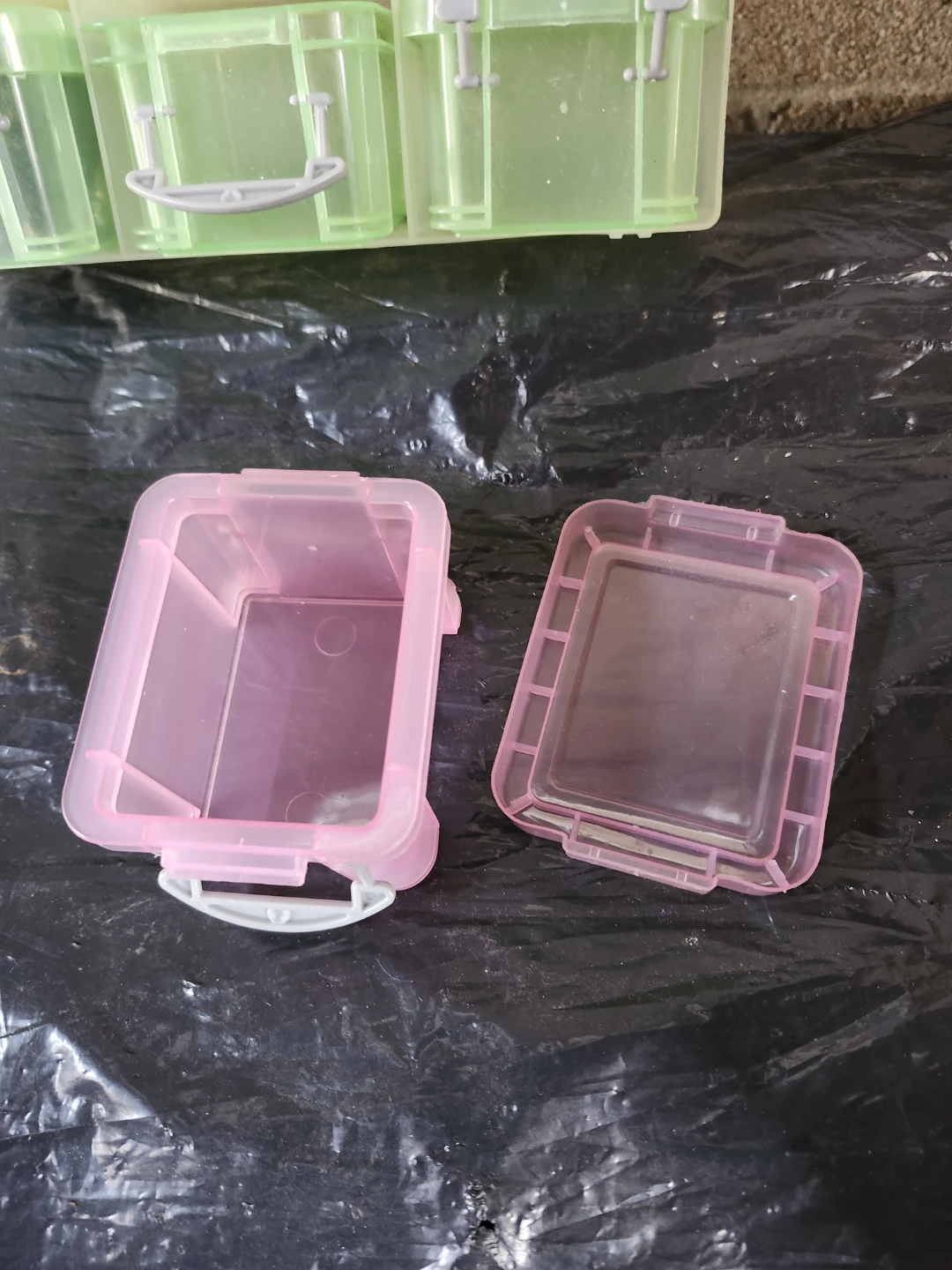 Small Plastic Storage Containers - photo 3