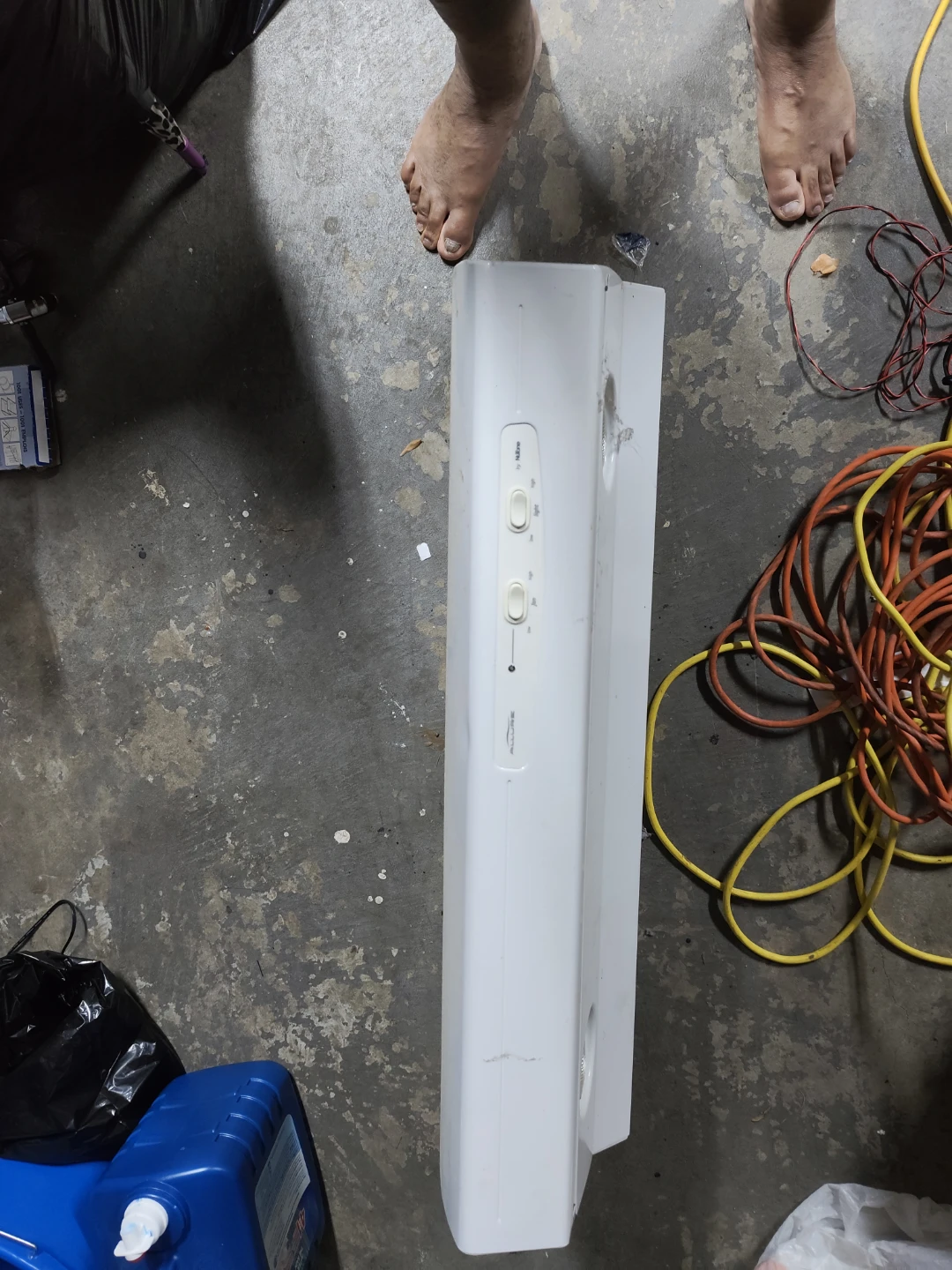 White Range Hood Vent Fan - photo 3