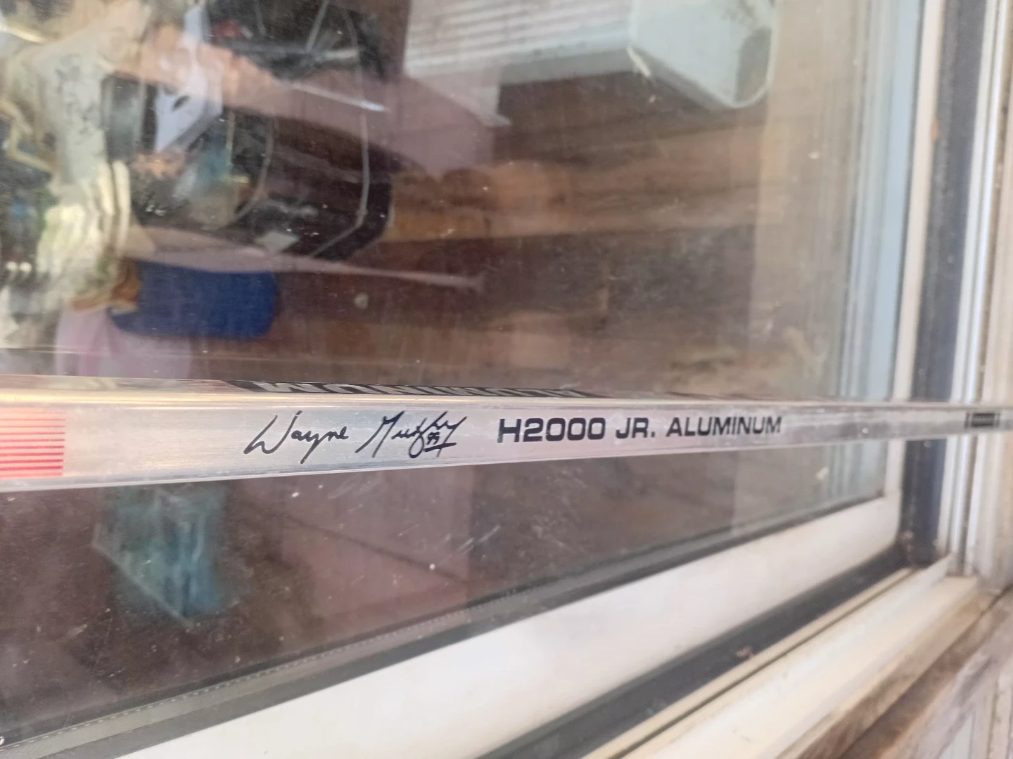 Easton H2000 Jr. Aluminum Hockey Stick - photo 2