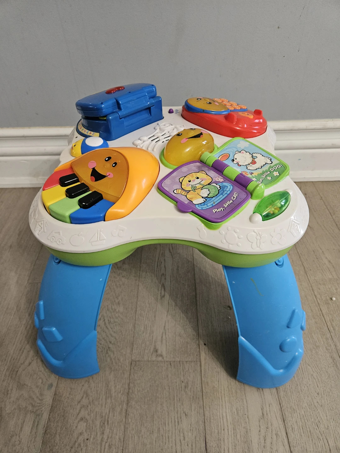 Fisher-Price Laugh & Learn Smart Stages Activity Table