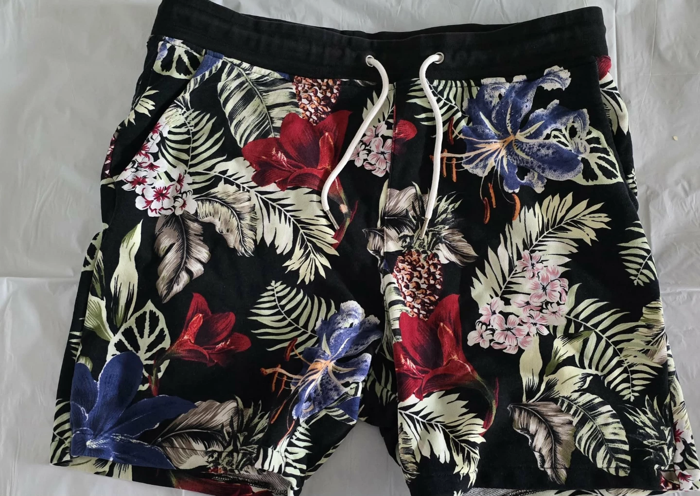 Zara Man Tropical Print Shorts