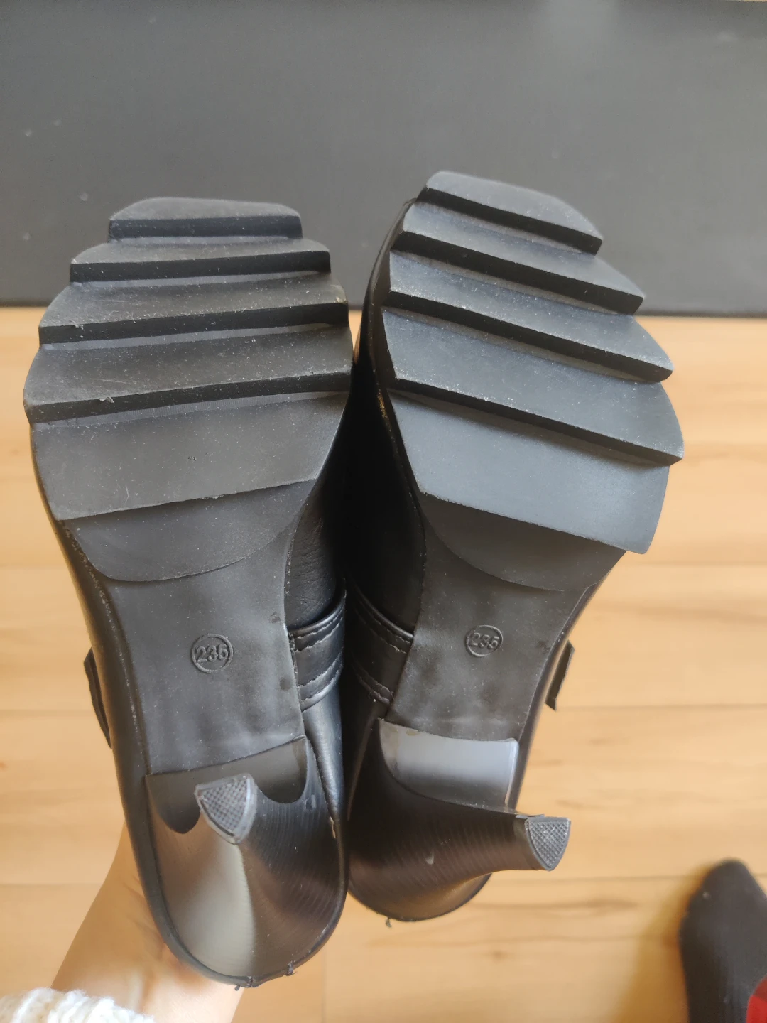 Brand New Genuine Leather S-Long Black Heeled Mules - Size 23.5 - photo 3