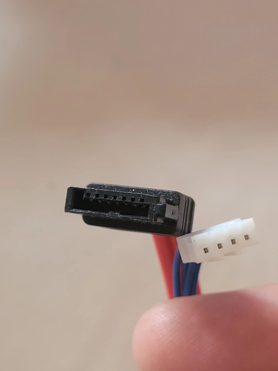 SATA Power Splitter Cable Adapter - photo 4