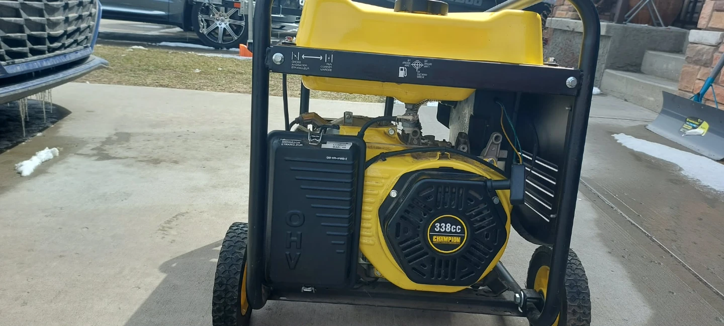 Champion 6250 starting watts / 5500 running generator - photo 3