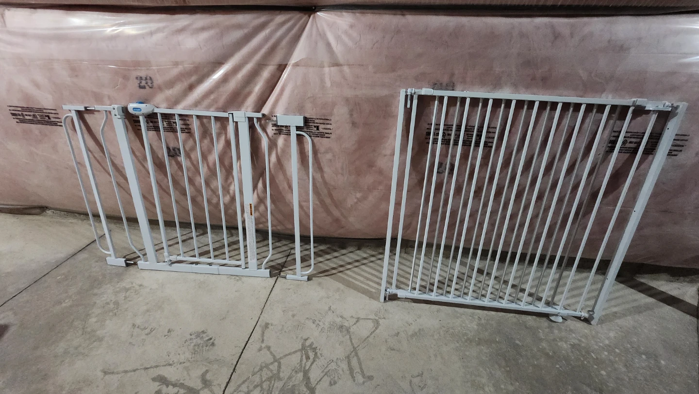 Baby safety gates