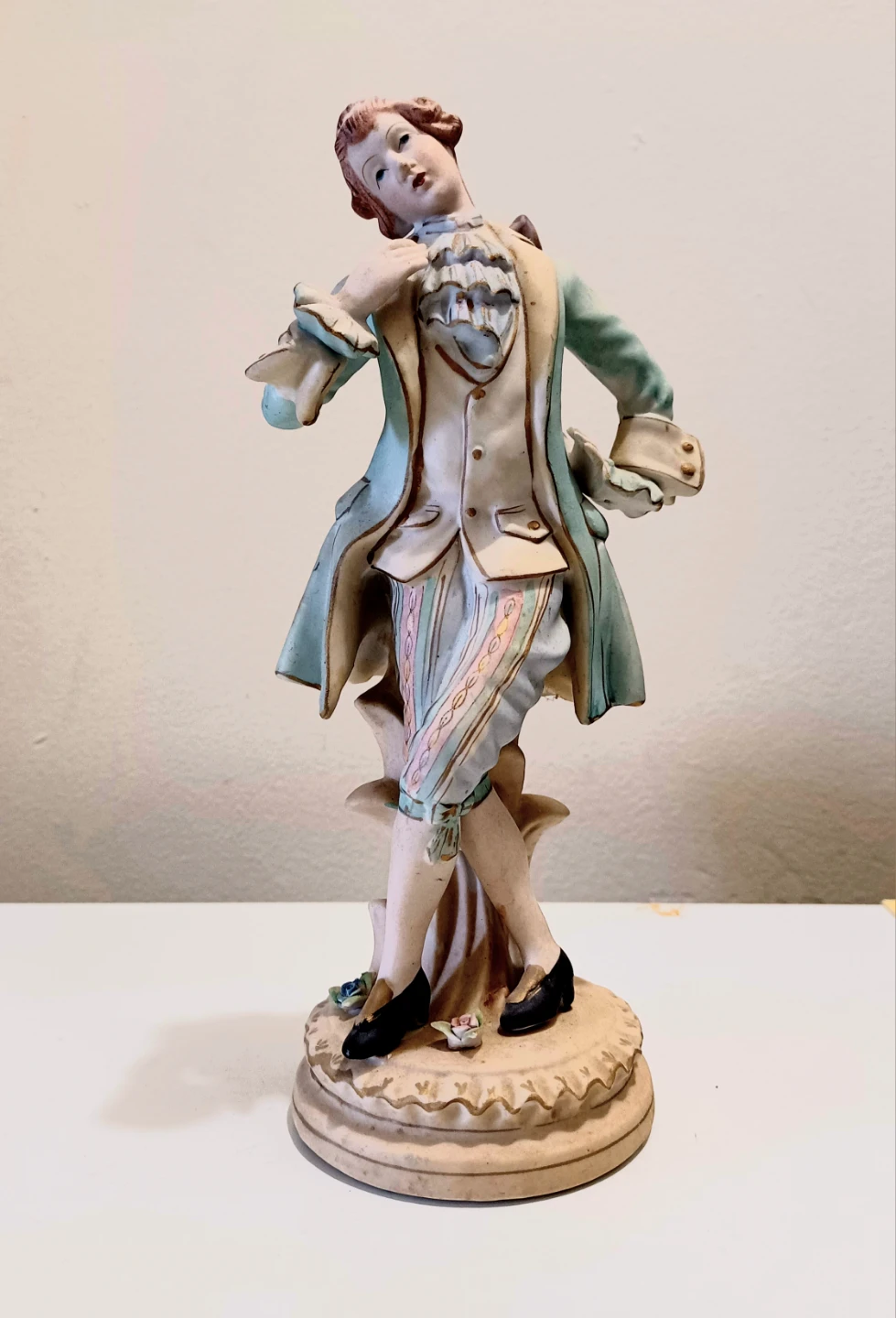 Vtg Colonial Gentleman Stafford China Figurine