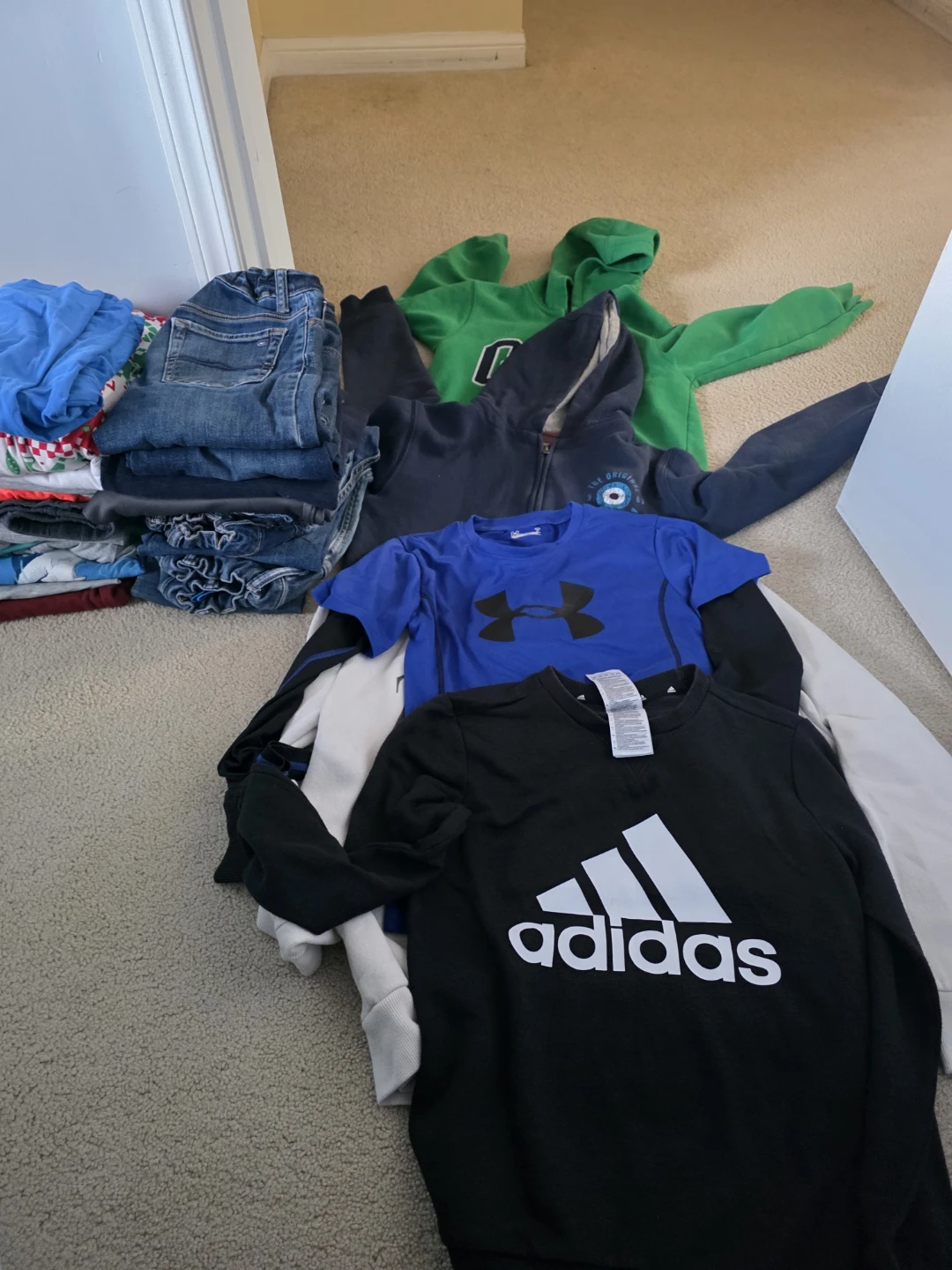 Boys Softshell Jacket with Hood - Size Medium - photo 2