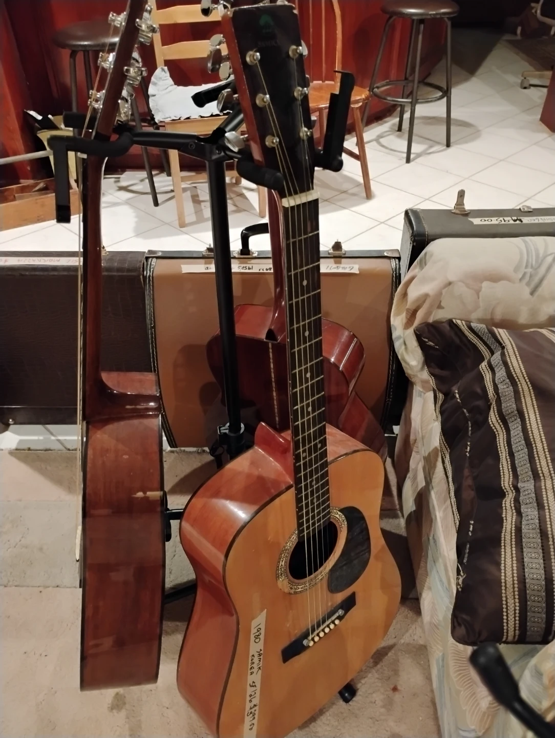 Vintage bass guitar - photo 2
