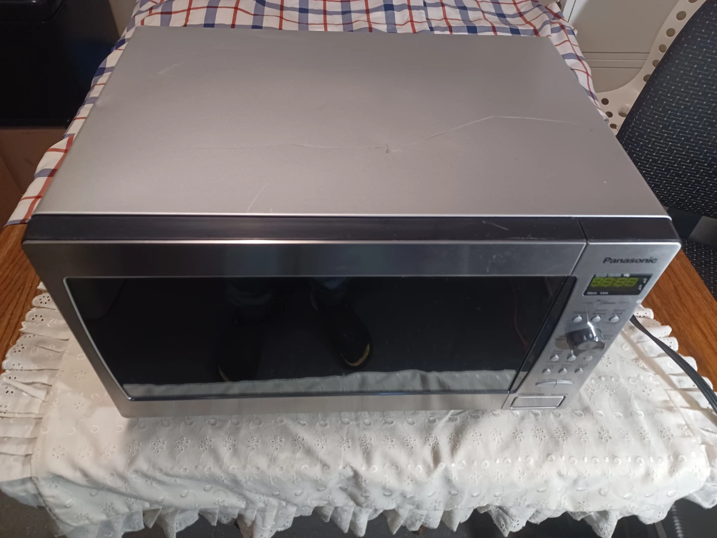 Panasonic Microwave Oven - photo 2