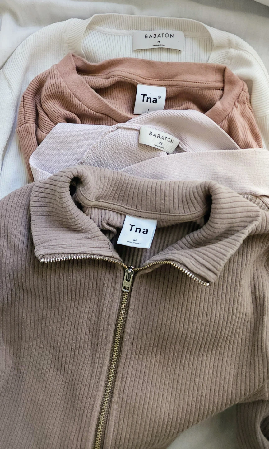 Aritzia Tops - TNA, Babaton (Medium, Small,  XS) - photo 2