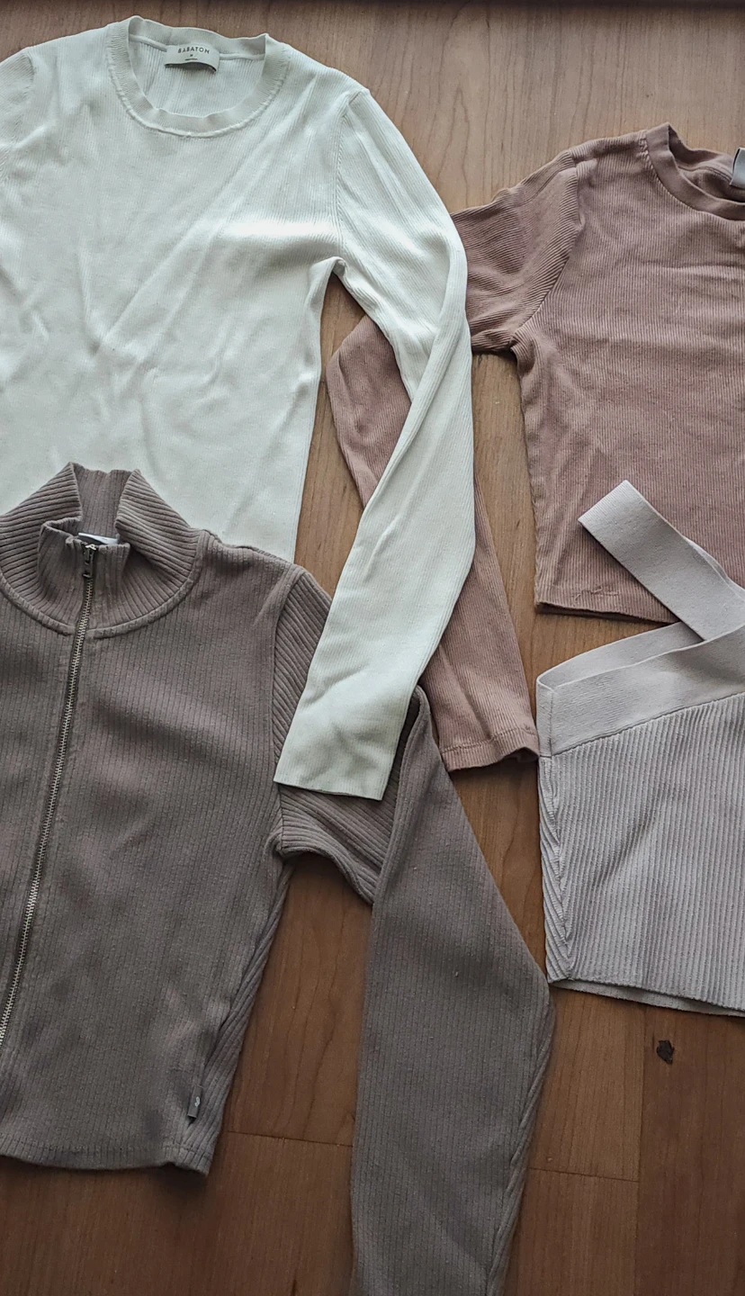 Aritzia Tops - TNA, Babaton (Medium, Small,  XS) - photo 3