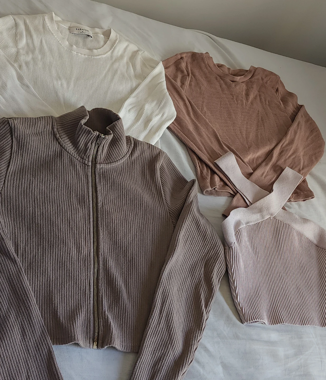 Aritzia Tops - TNA, Babaton (Medium, Small,  XS) - photo 5