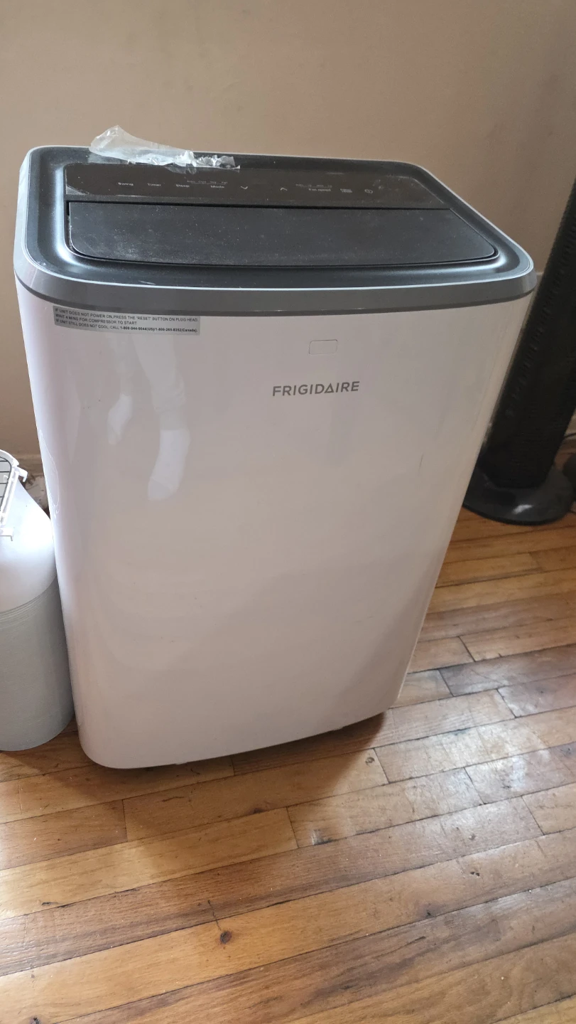 Frigidaire Portable Air Conditioner - photo 3