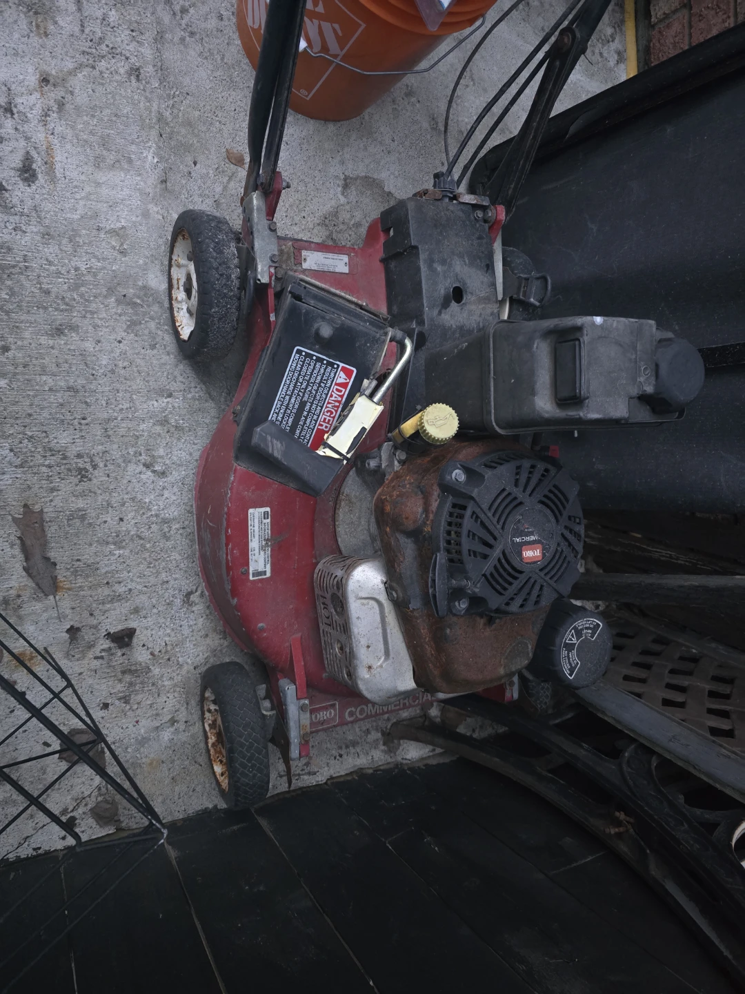 Toro Commercial Lawnmower - photo 2
