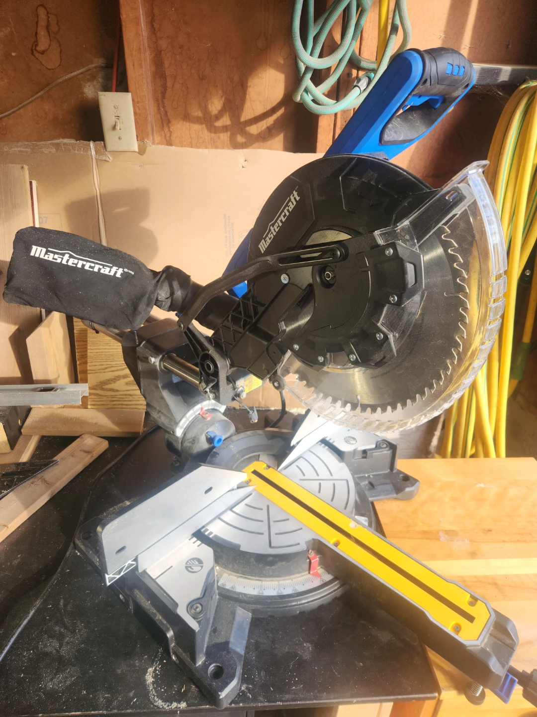 Mastercraft Sliding Compound Mitre Saw - photo 2