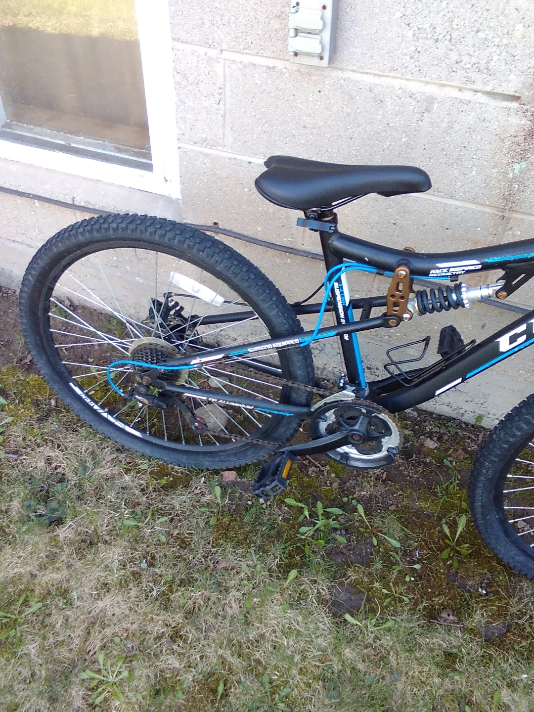 BICYCLE. CCM. 21 Gear. RACE INSPIRED. SHIMANO EQUIPPED. - photo 4