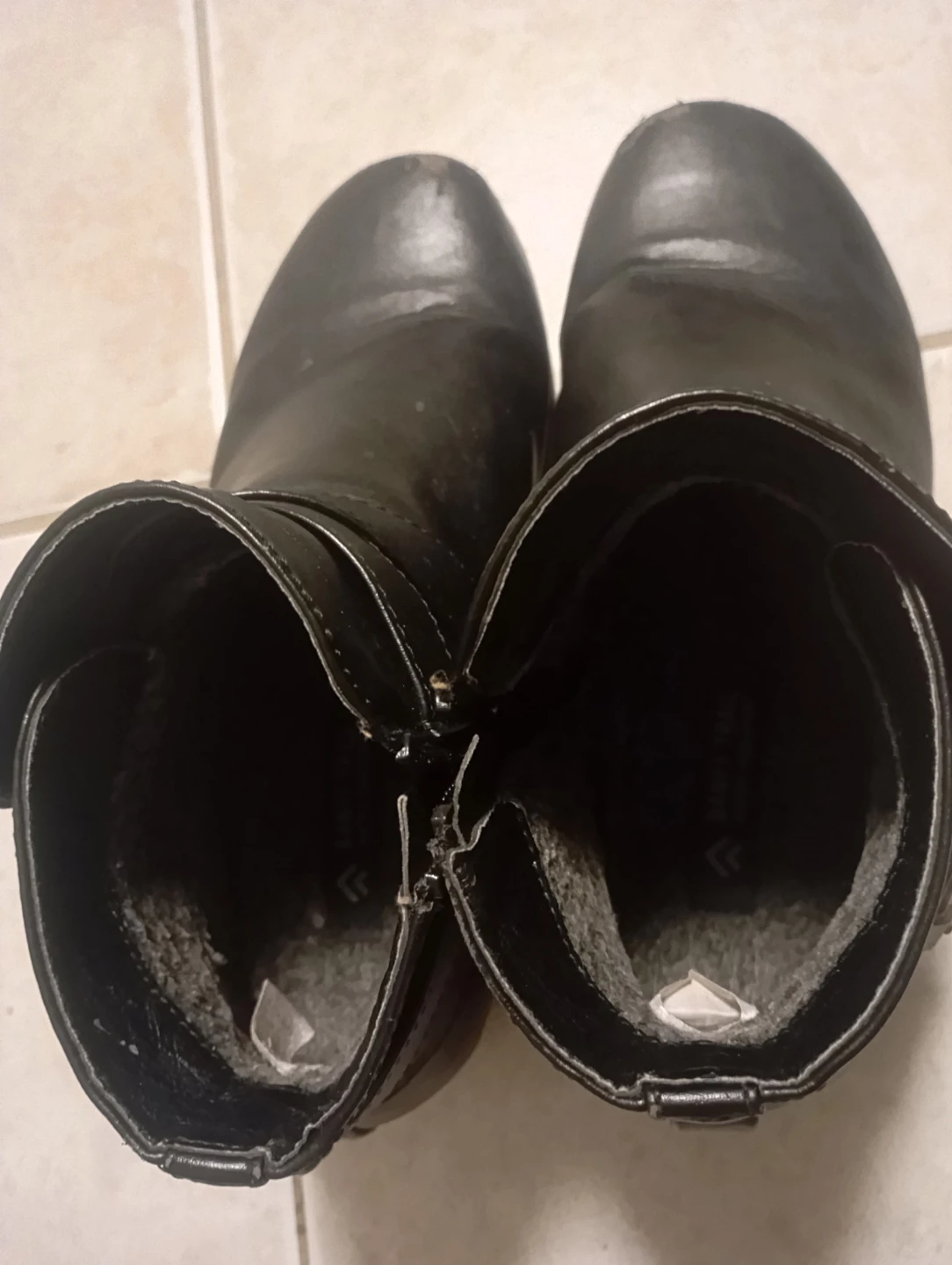 Banff Trail Water Resistant Black Ankle Boots - photo 2