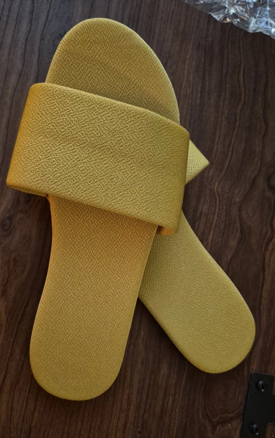 Yellow Slide Sandals Size 37 - photo 4