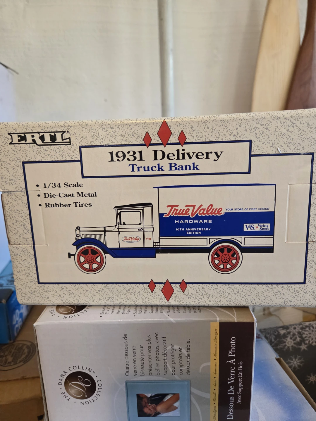 Ertl 1931 Delivery Truck Bank Die-Cast 1/34 Scale