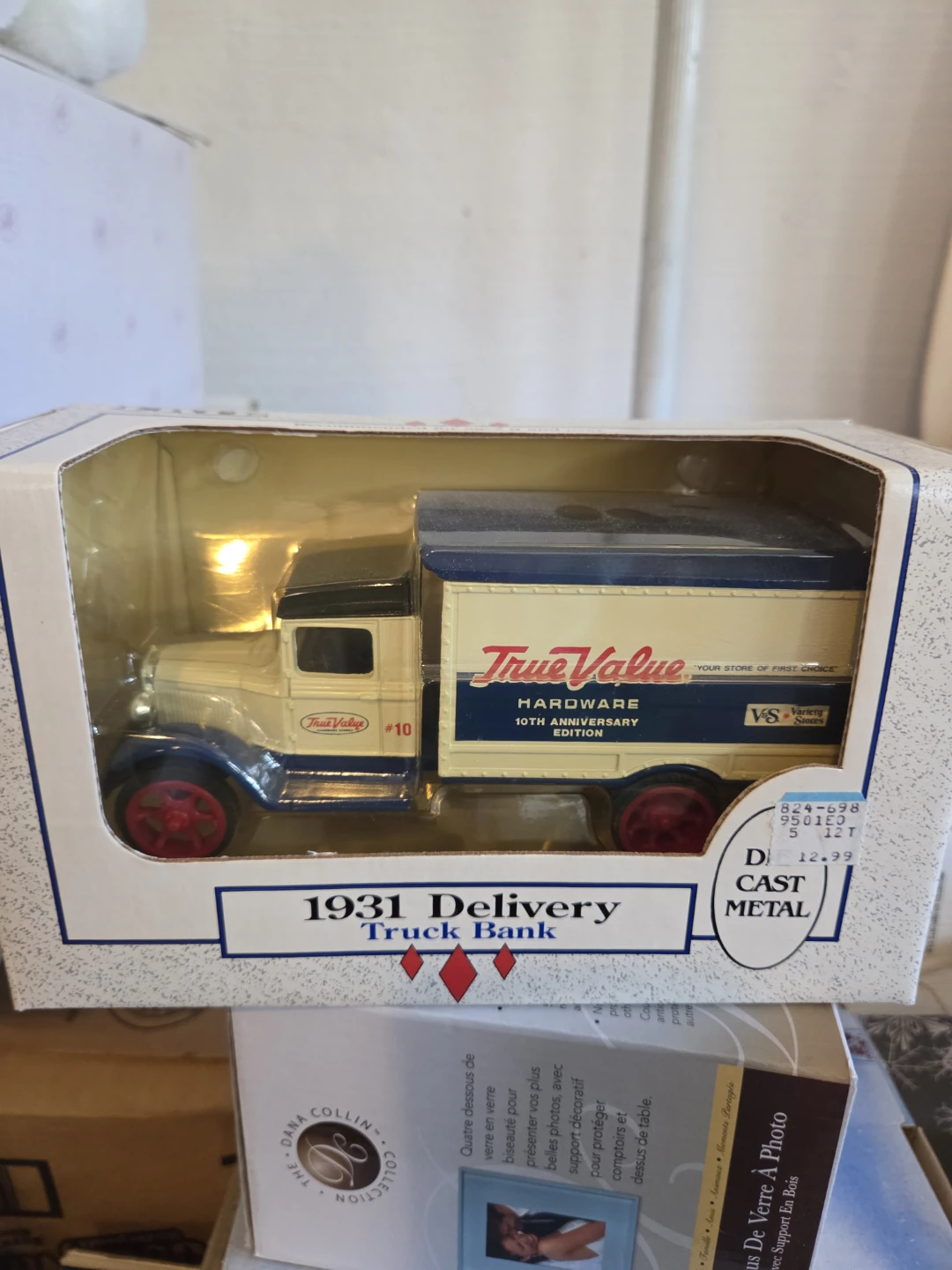 Ertl 1931 Delivery Truck Bank Die-Cast 1/34 Scale - photo 2