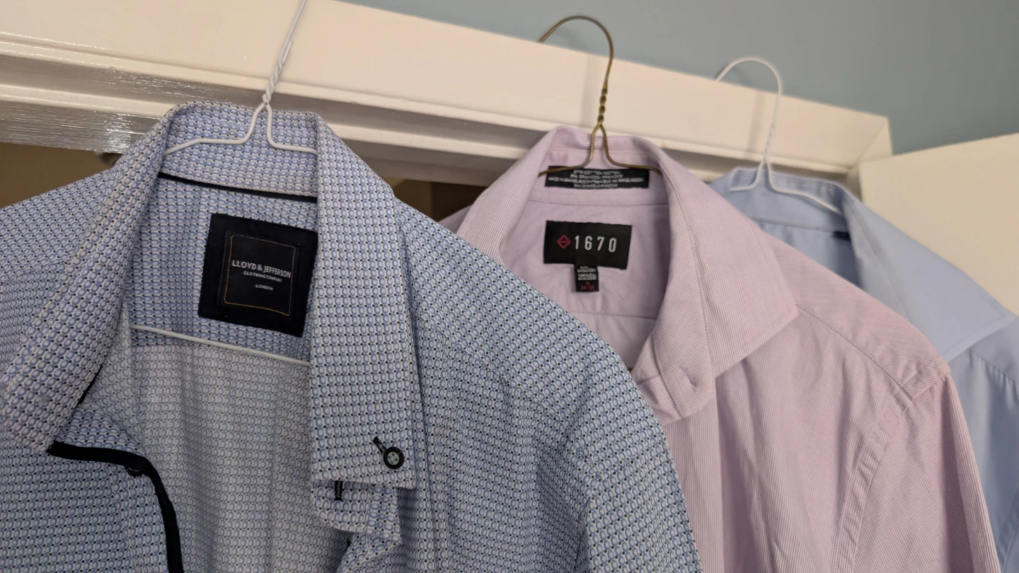 Bundle of 3 Men's Dress Shirts - Medium - photo 2