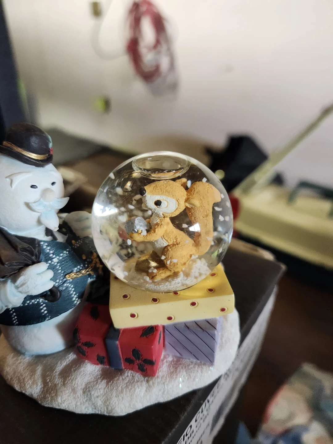 Snowman and Squirrel Snow Globe - photo 3