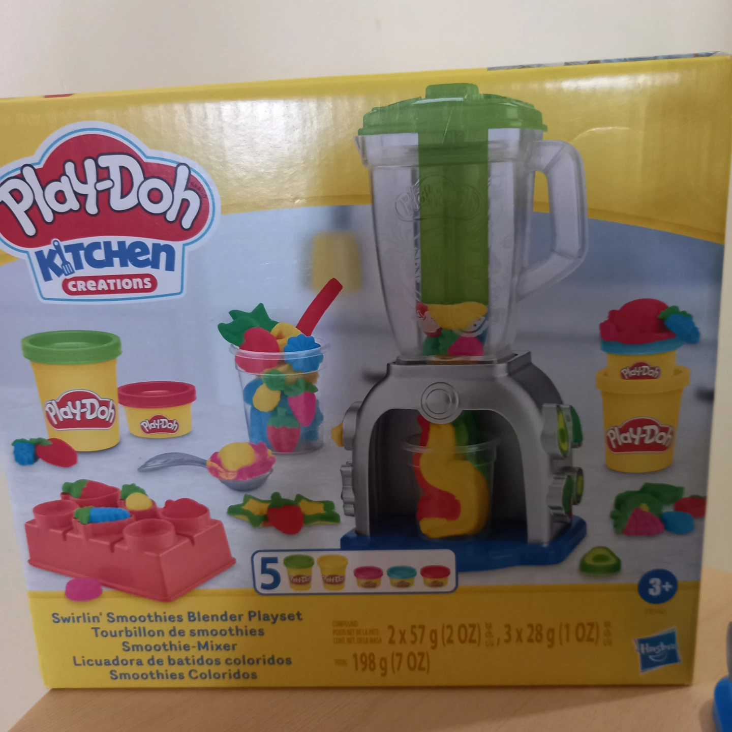 Play-Doh Kitchen Creations Swirlin' Smoothies Blender Playset - photo 3