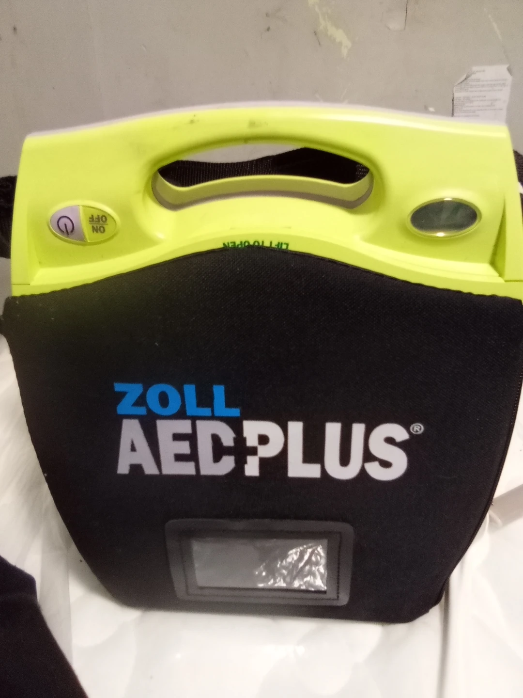 ZOLL AED Plus