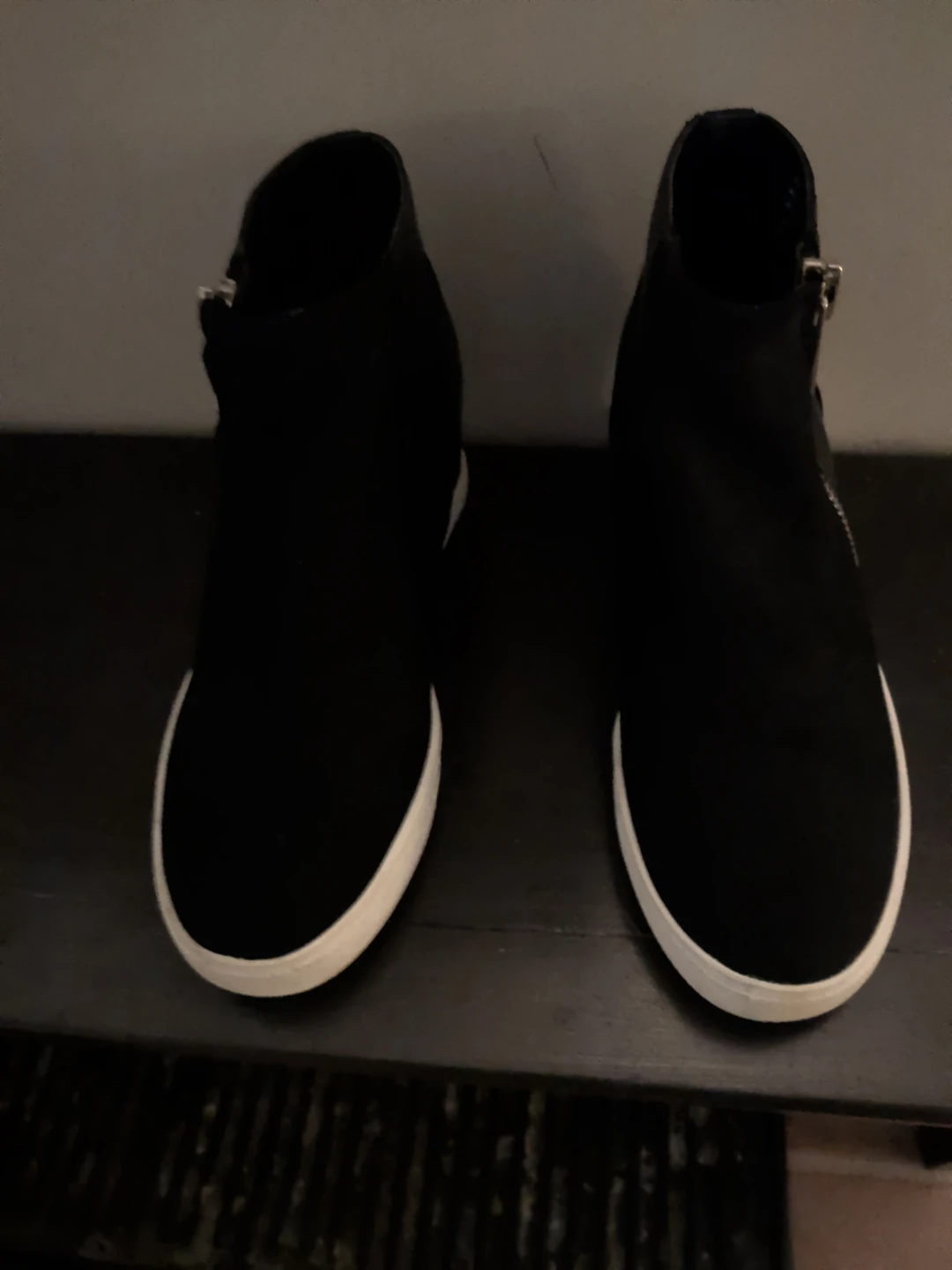 Black wedge sneakers with zipper detail - photo 2