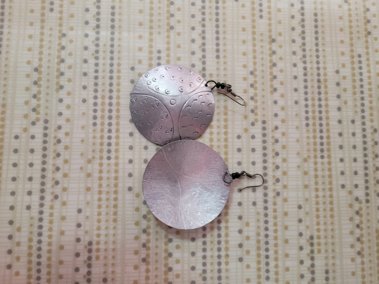 Silver Round Embossed Earrings - photo 2