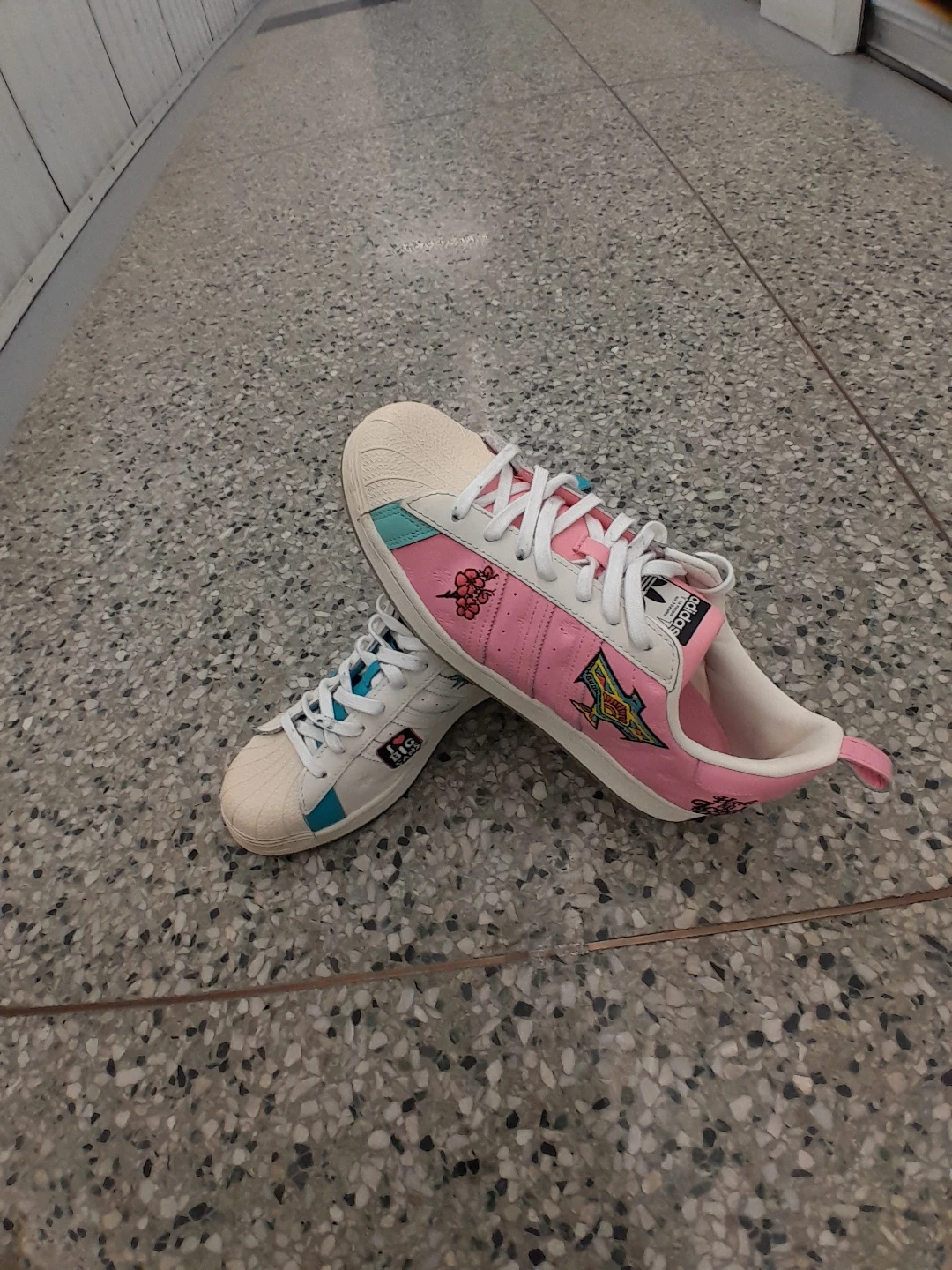 Adidas Superstar "Have an Iced Day" Shoes Size 10 - photo 3