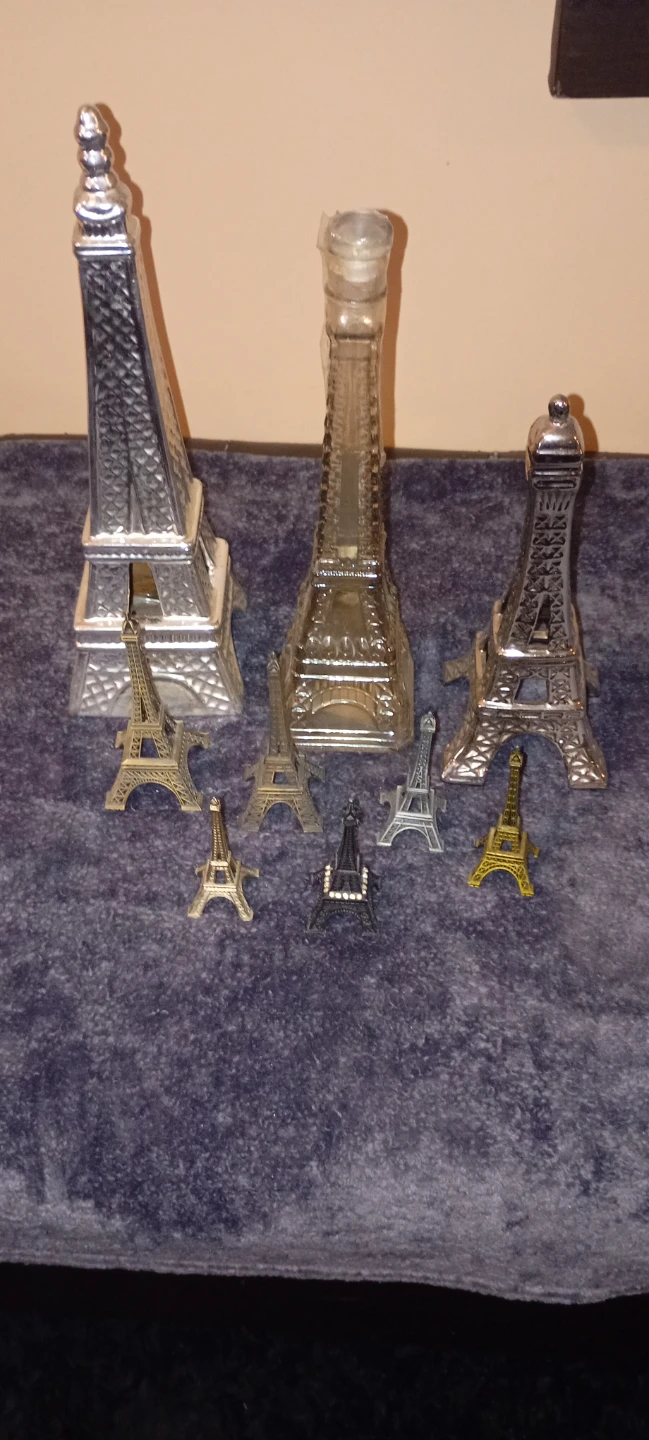 Eiffel Tower Souvenir Collection