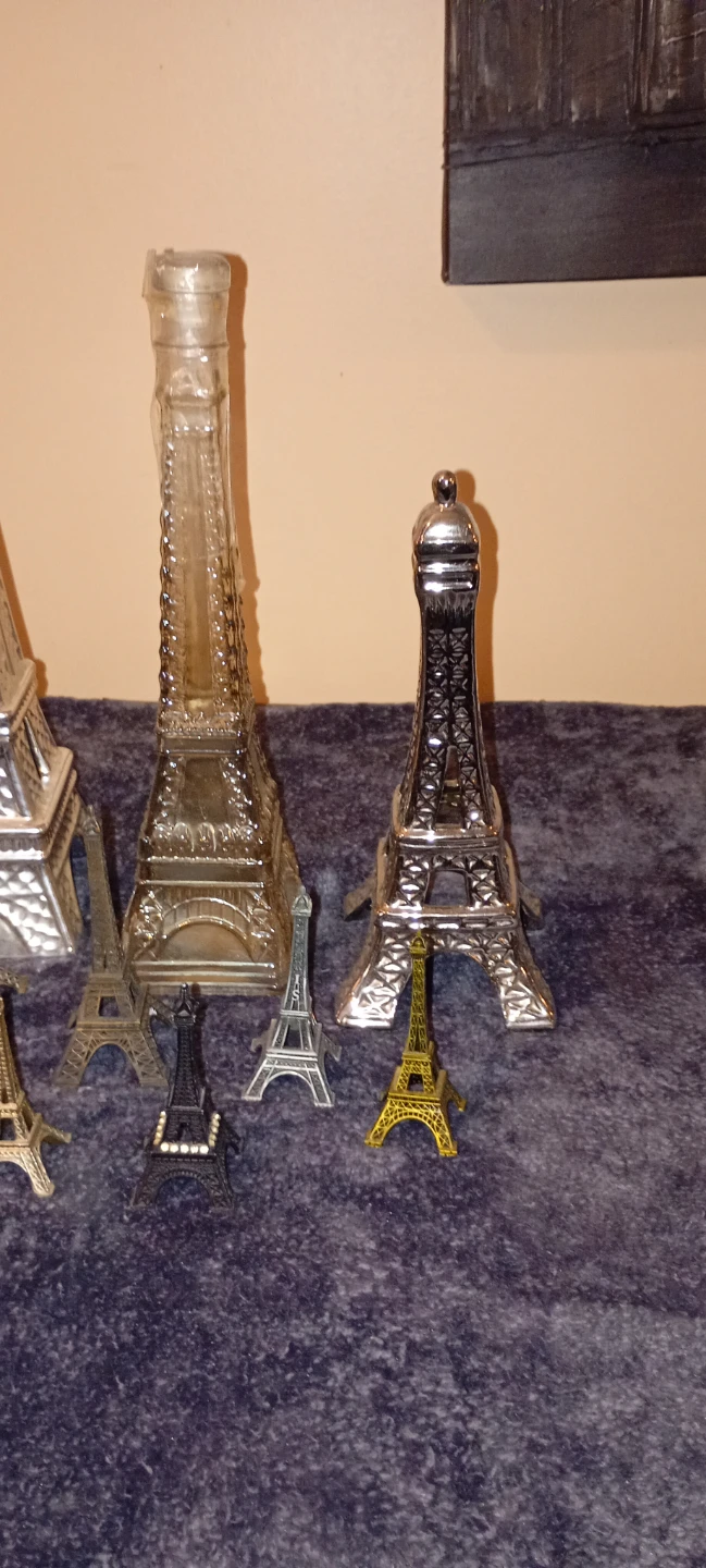 Eiffel Tower Souvenir Collection - photo 5