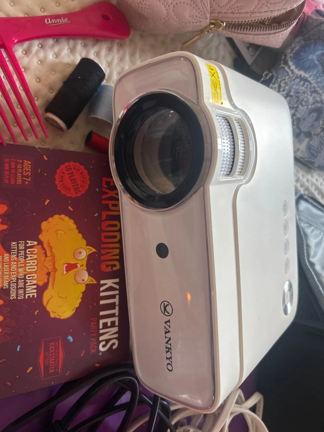 VANKYO Portable Projector with Carrying Case - photo 3