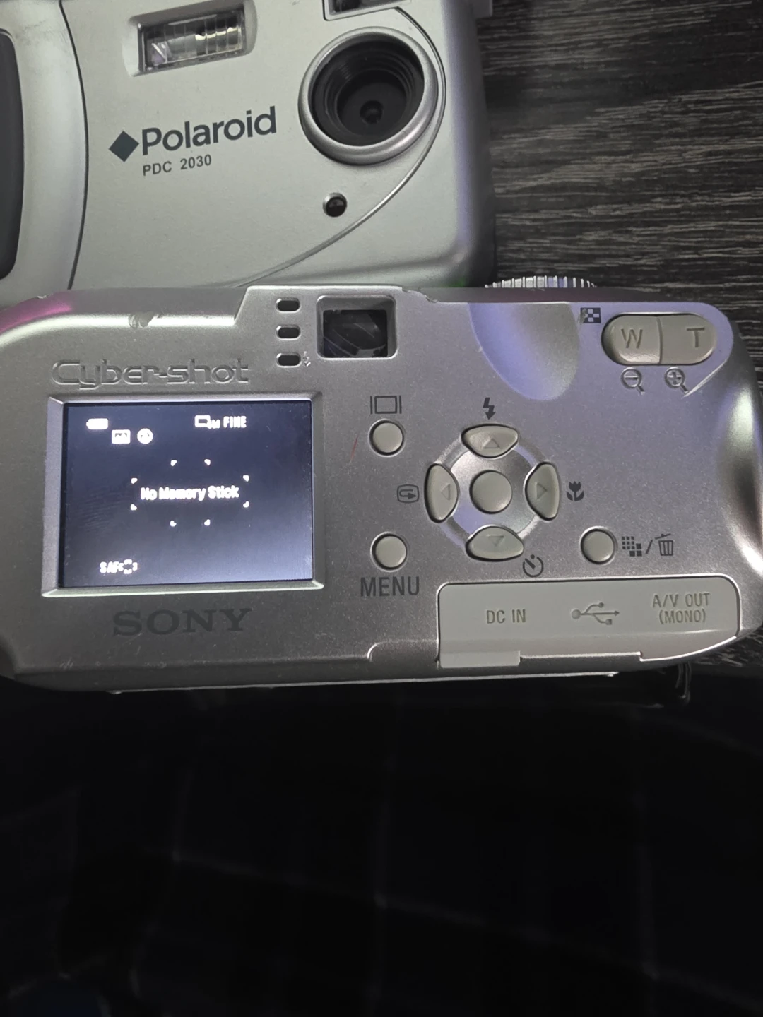 Old digital camera bundle - photo 2