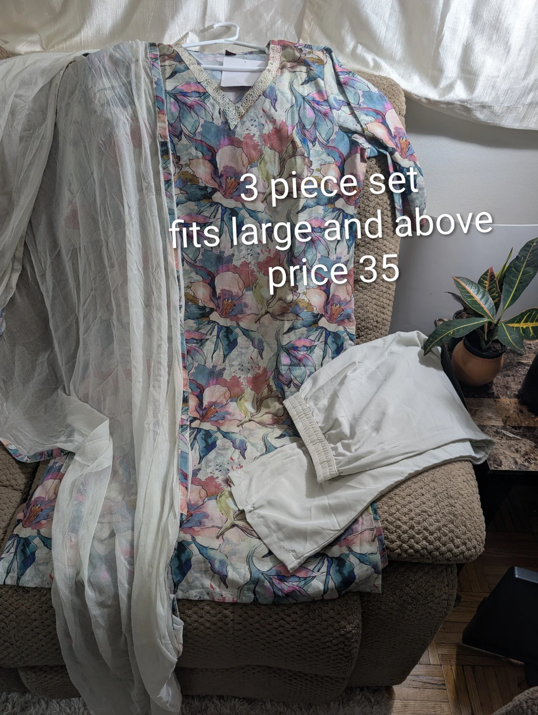 3 Piece Stylish Set with Thread Work