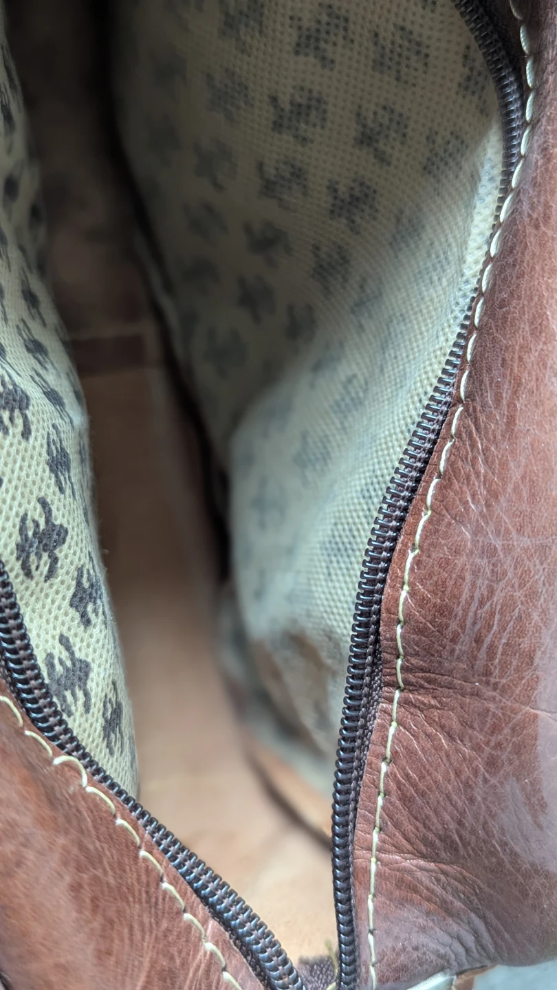 Vintage leather cross body bag from Morocco - photo 4