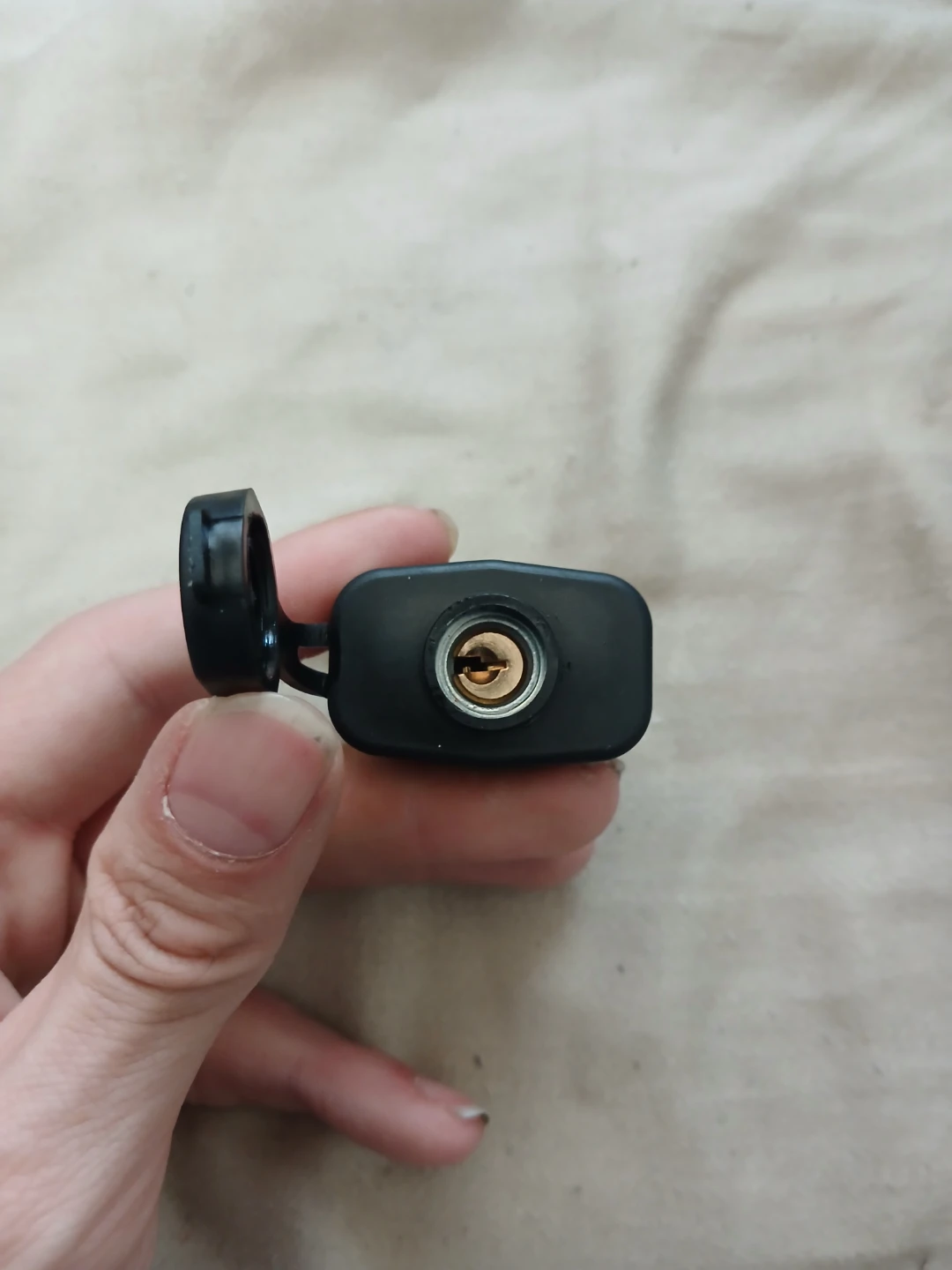 Black Waterproof Heavy-Duty Padlock With 3 Keys - photo 4