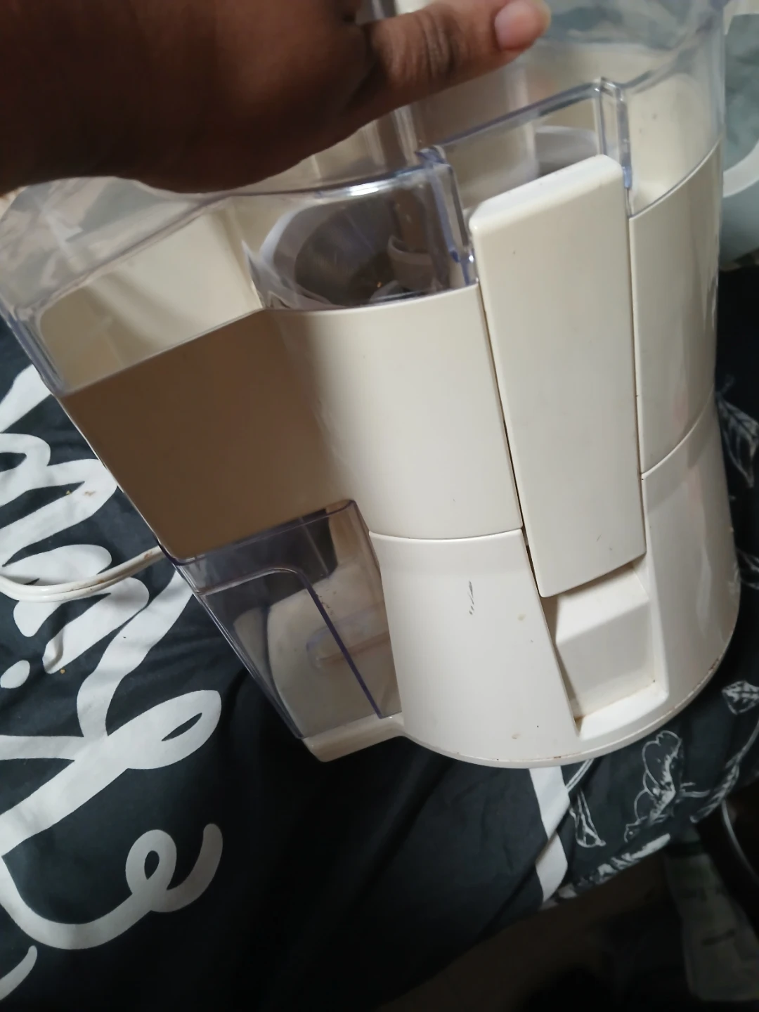 White Juicer - photo 2