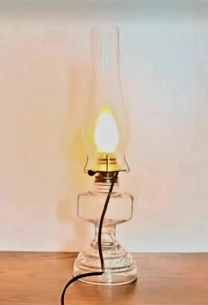 Tall Textured Glass Electric Oil Lamp