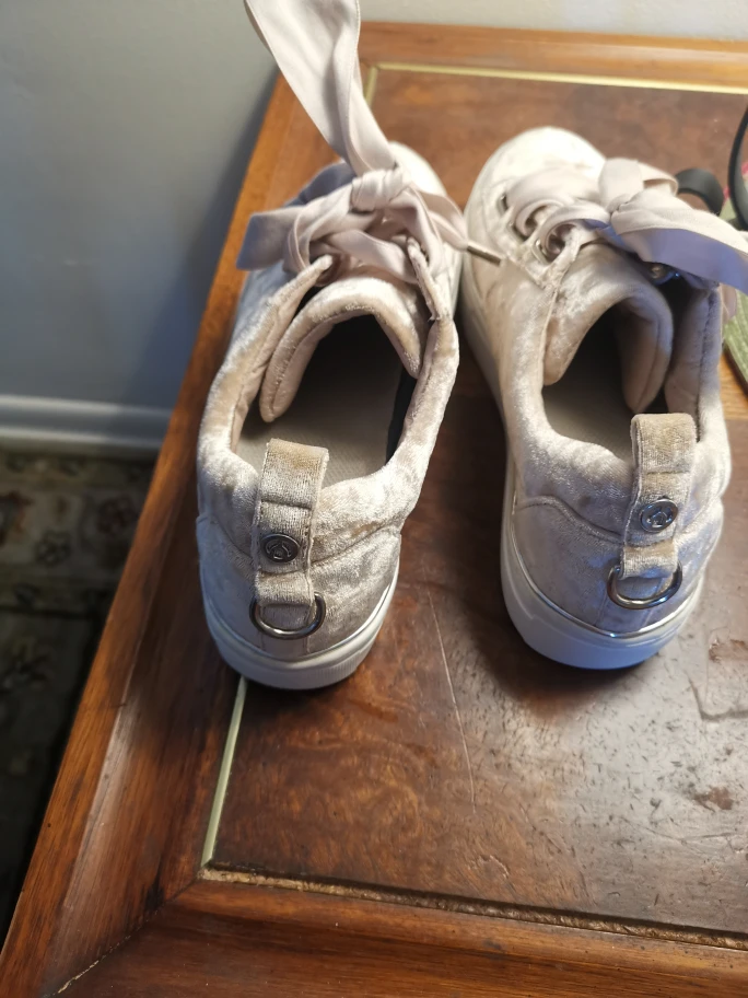 The Wishbone Poe Velour Sneakers - photo 5