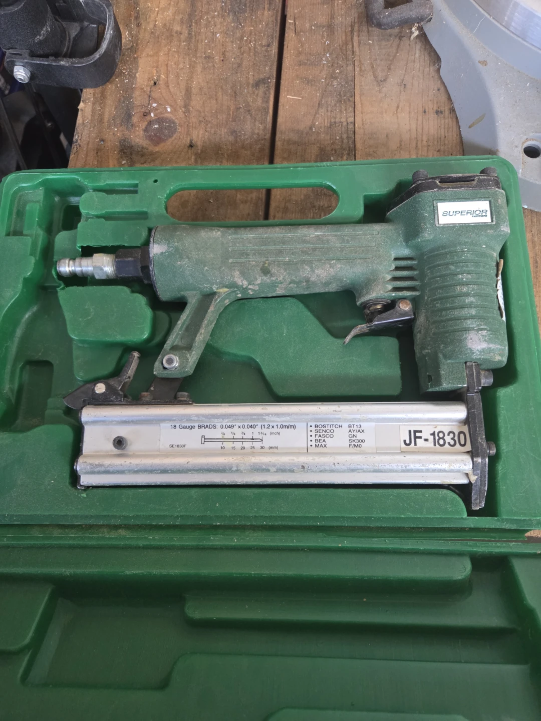 Superior JF-1830 18 Gauge Brad Nailer