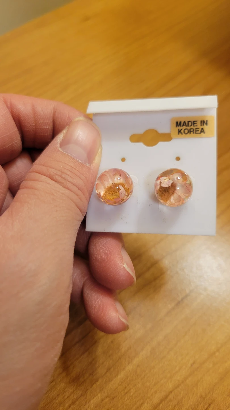 Pair of Pearl and Floral Earrings - photo 2