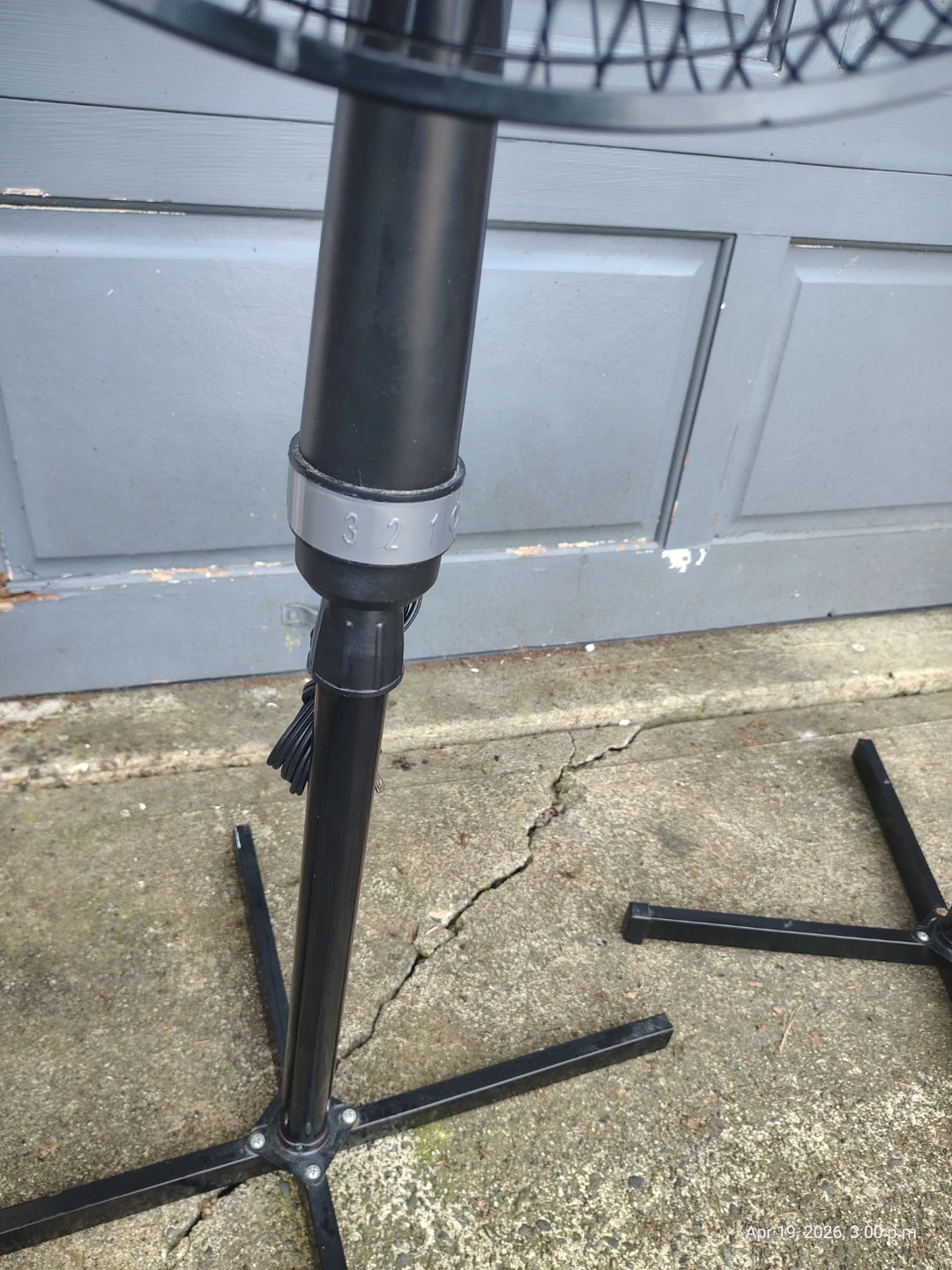 2  - 16 inch Pedestal Fans - photo 2