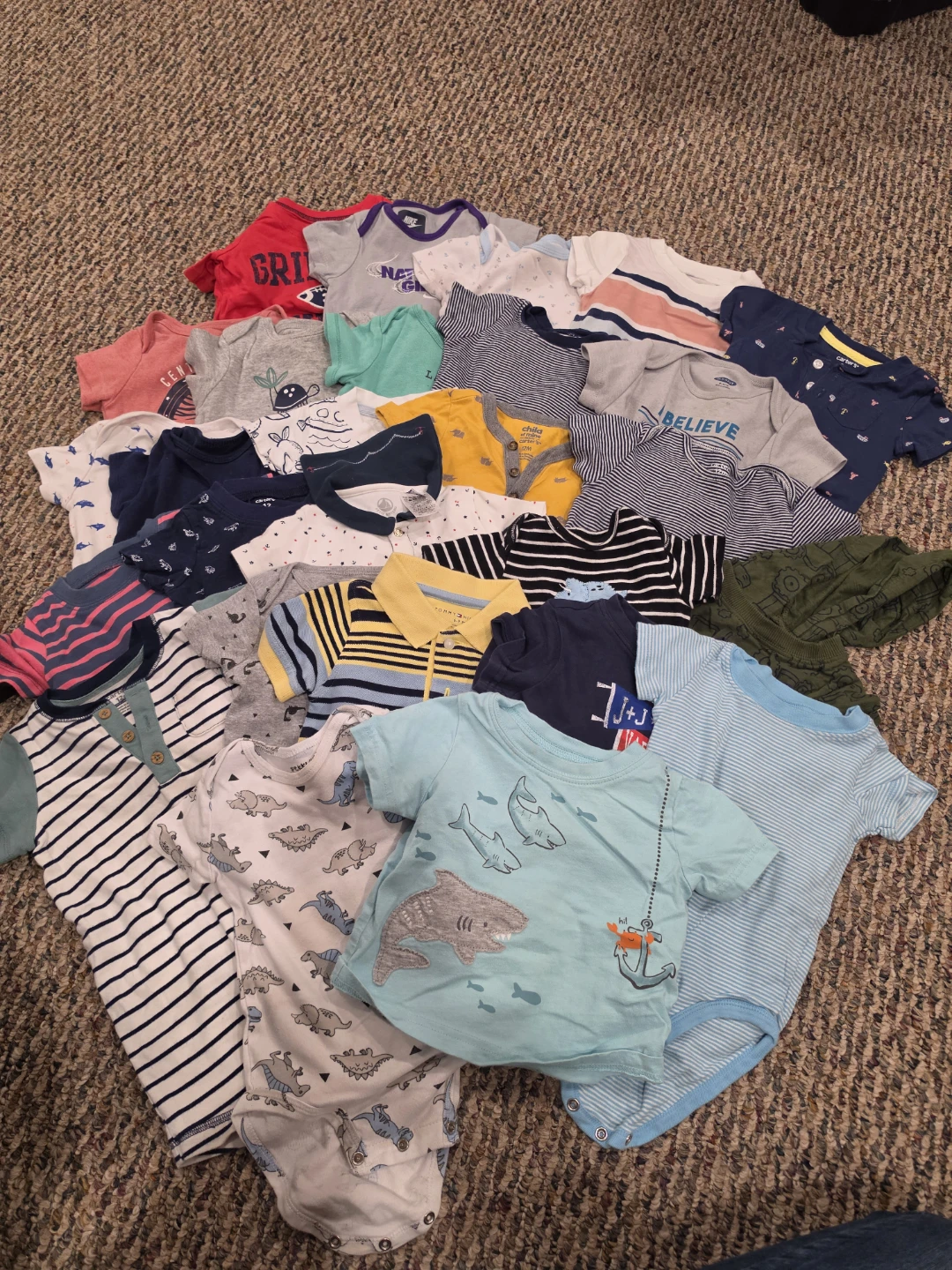 Boys clothing bundle - 6-12 months