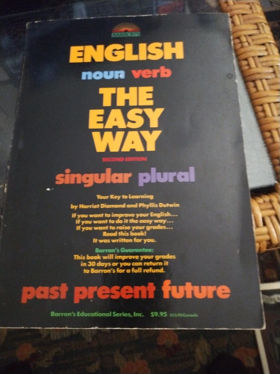 Barron's The Easy Way English Second Edition Book