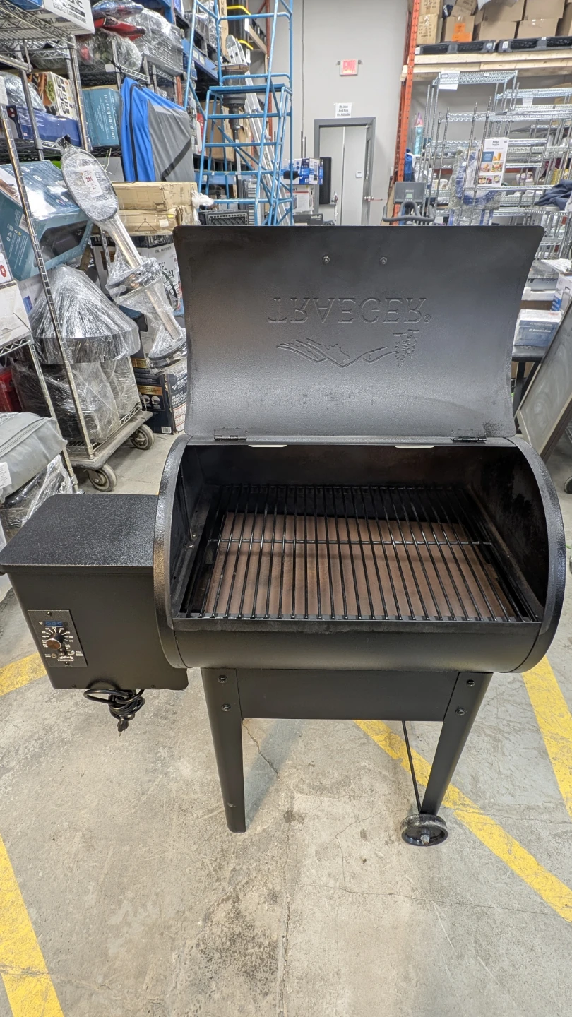 Traeger Black Pellet Grill - photo 3