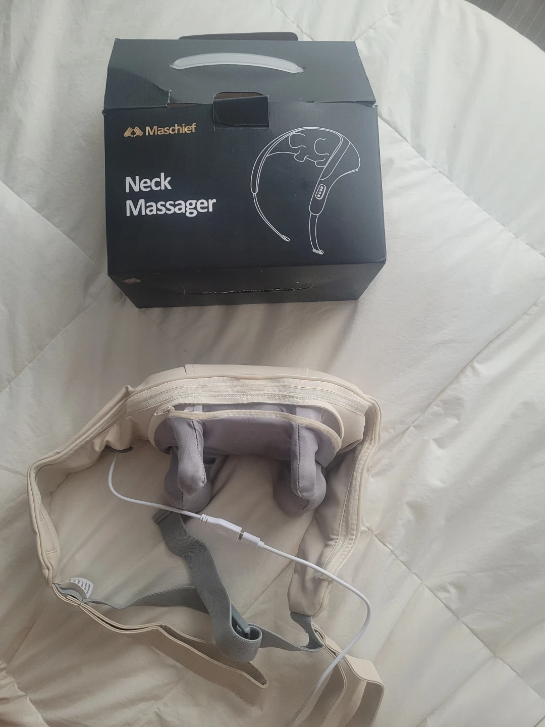 Maschief Neck Massager with Box
