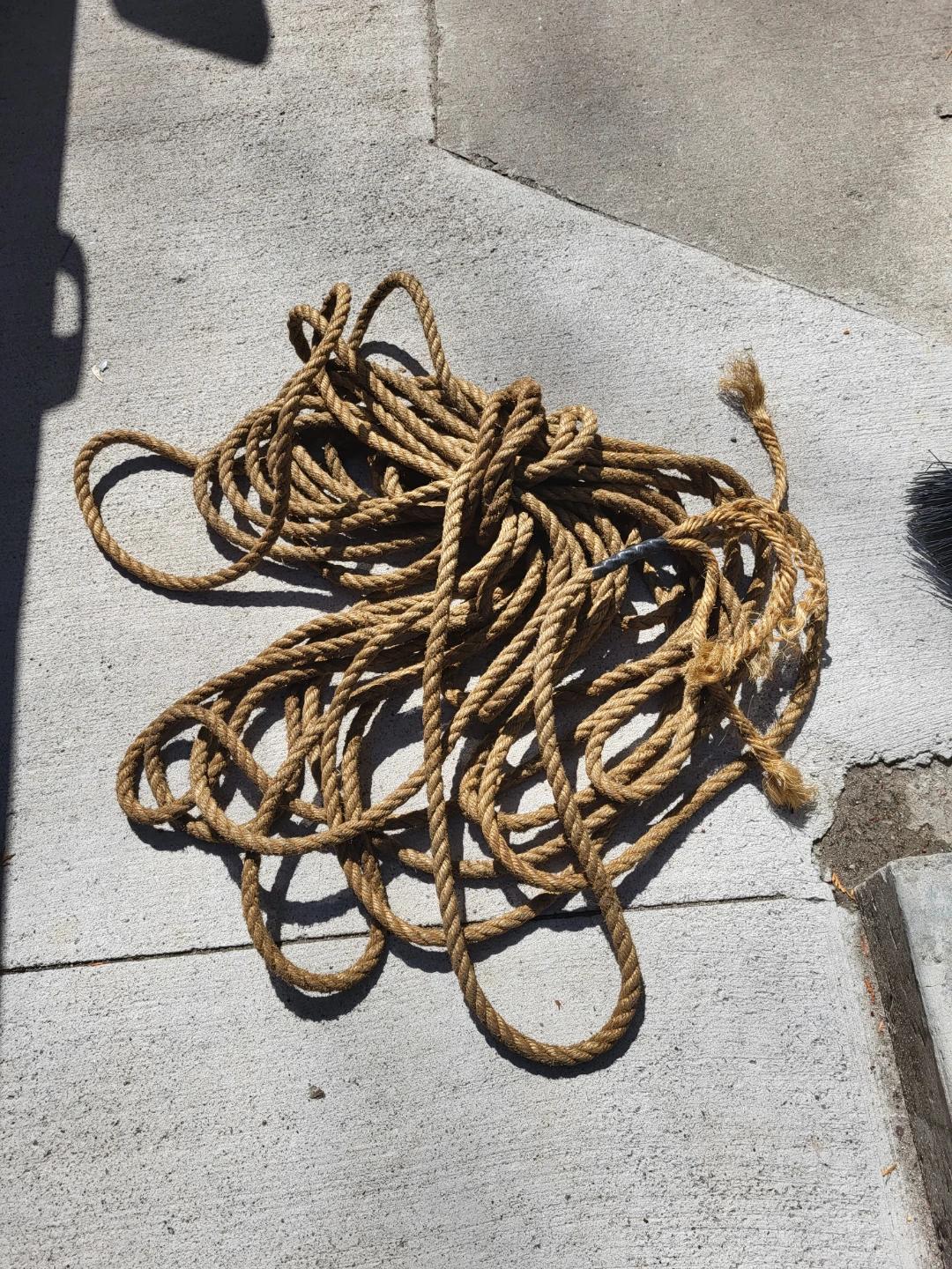 5/8 Thick Natural Fibre Rope 100 feet